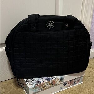 Gaiam Black Quilted Yoga Bag